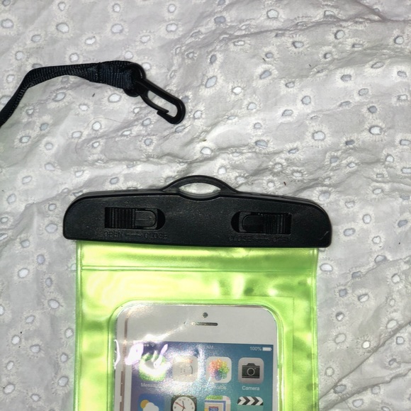 Waterproof Case Pouch - Picture 2 of 5